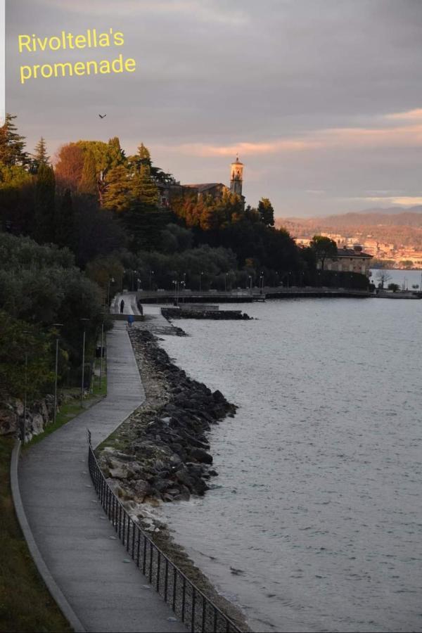 Luminoso Trilocale Con Piscina E Giardino Privato Daire Desenzano del Garda Dış mekan fotoğraf