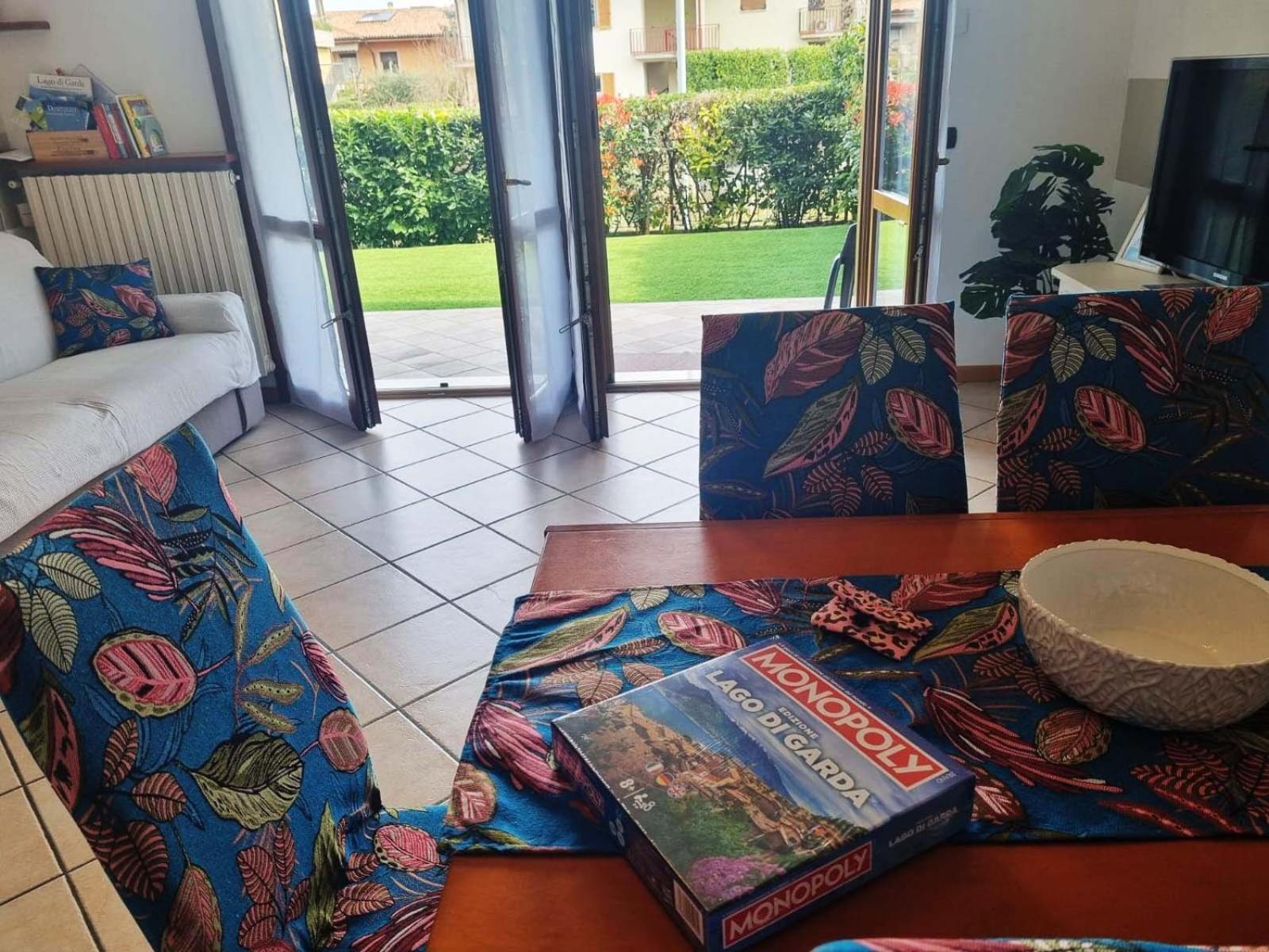 Luminoso Trilocale Con Piscina E Giardino Privato Daire Desenzano del Garda Dış mekan fotoğraf